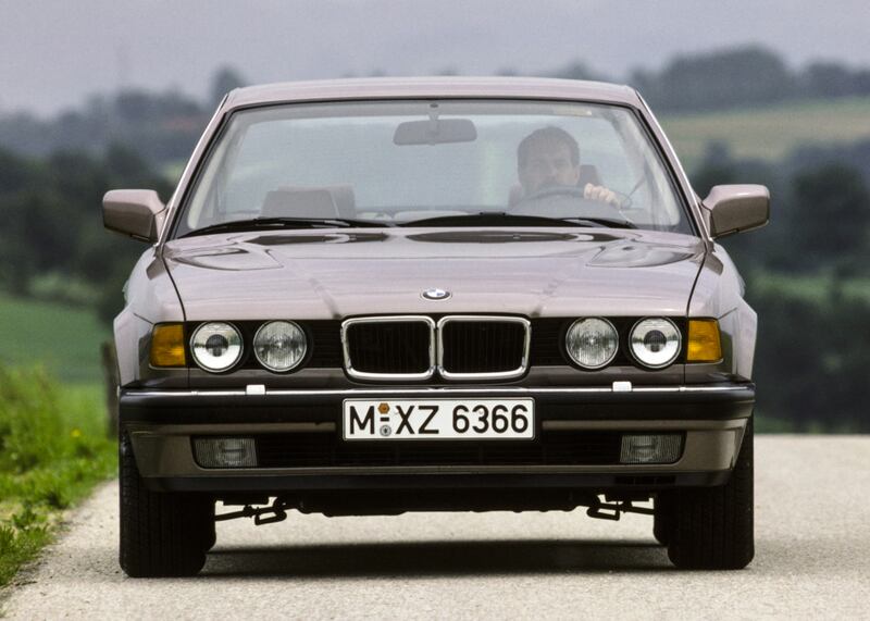 BMW Serie 7 E32