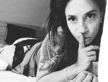  Malena mostra il lato b su Instagram 7