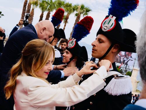 Meloni costretta a saltare vertice in Montenegro e l'opposizione va subito all'attacco
