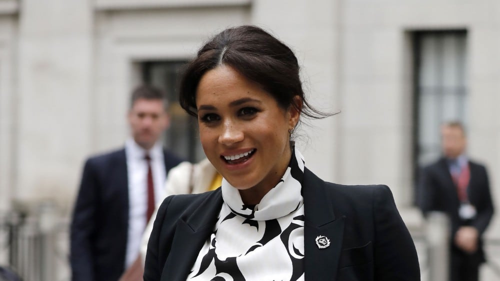Meghan Markle rompe un’altra tradizione: addio carrozzina vittoriana
