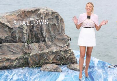 Blake Lively, pancione su red carpet 31