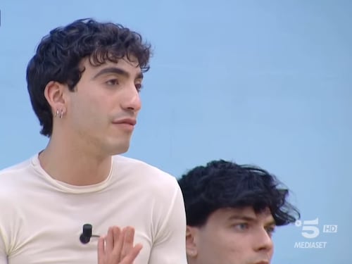 "Mi sarei dovuto impuntare". L'allievo di Amici va all'attacco del maestro