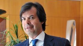 Intesa conferma la cedola Messina cambia le filiali