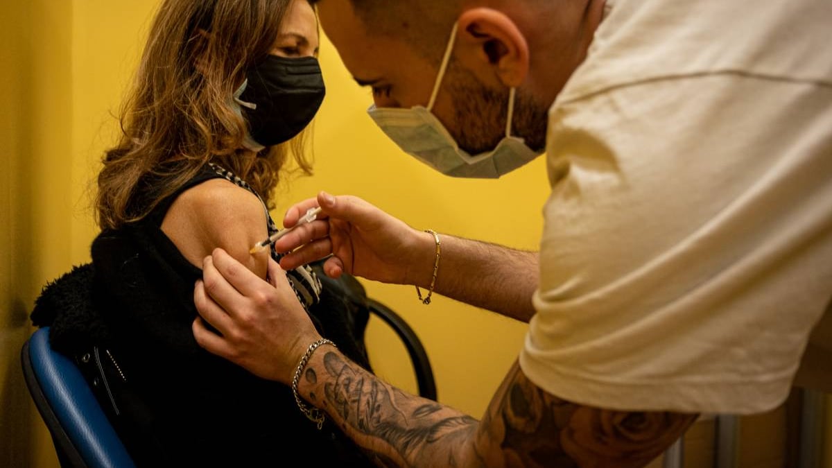 "Lockdown subito". Ma è solo l'ennesima provocazione dei no vax