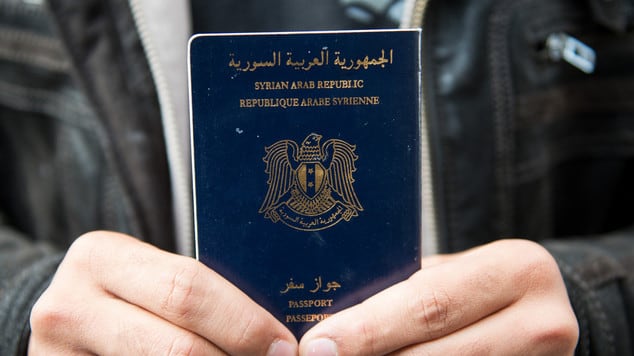 Migliaia di passaporti originali in mano allo Stato Islamico