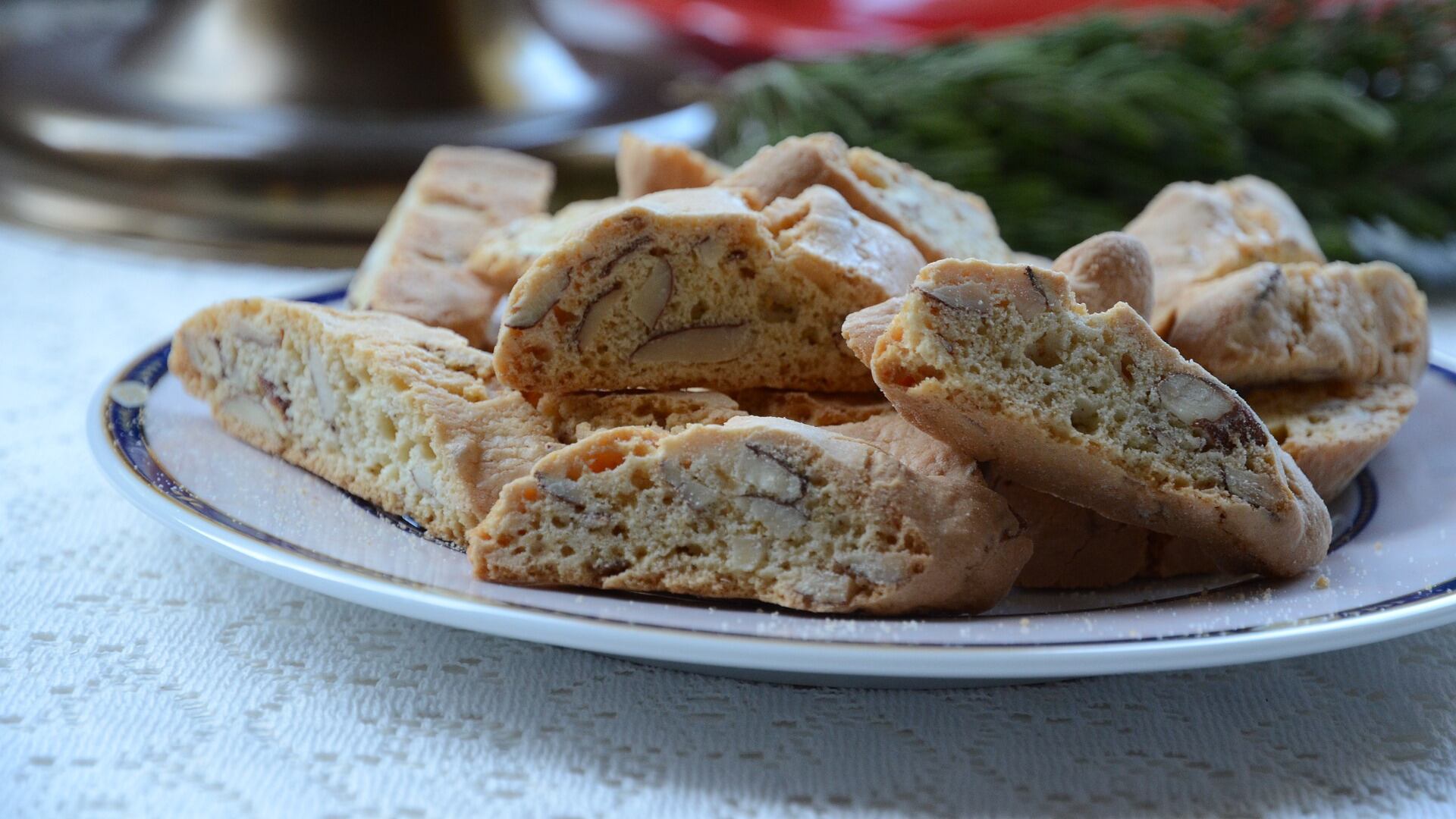 Cantucci alle mandorle: come prepararli per i nipoti