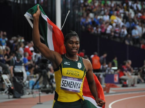 "Non possono gareggiare con le donne". Escluse le trans dalle gare di atletica