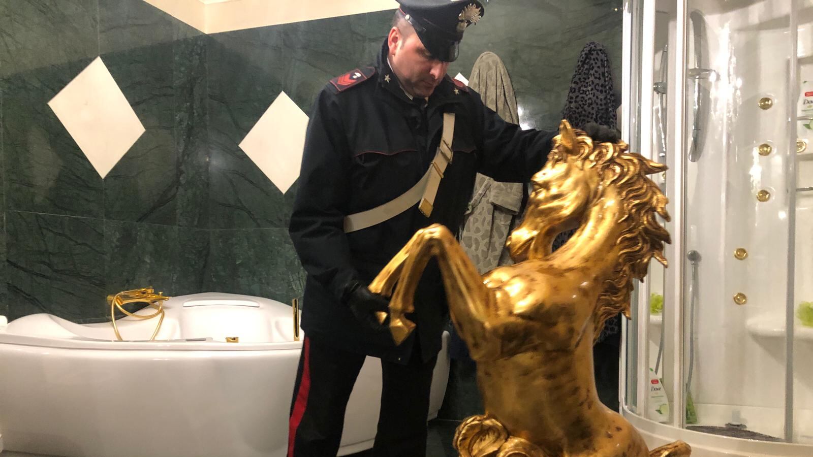 Casamonica padroni di Roma: "Gli mettiamo il cappio al collo"