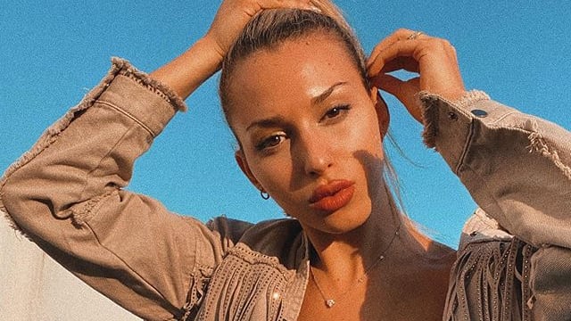 La sexy quarantena di Agustina Gandolfo. Lady Martinez manda in tilt i social