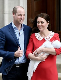 Kate Middleton raggiante dopo il parto 2