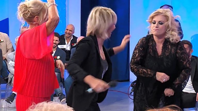 Rissa a Uomini e Donne, Tina e Gemma vengono alle mani