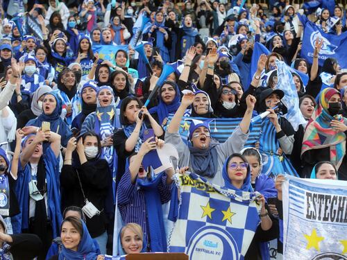 "È un ottimo esempio". Le donne dall'Iran promuovono il modello Italia