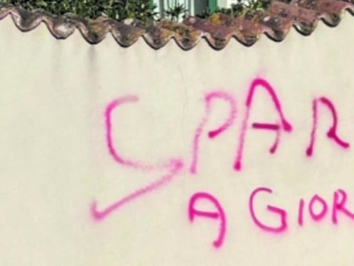 "Spara a Giorgia" firmato Br. Lo sdegno del centrodestra: "Assordante silenzio a sinistra"
