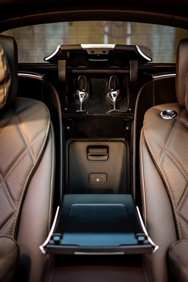 Mercedes-Maybach EQS SUV: guarda la gallery 31