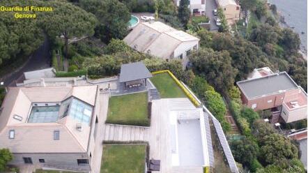 Arenzano, evasore totale affittava villa di lusso a calciatori