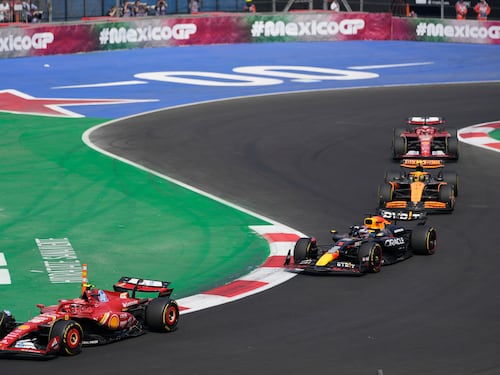 F1, Ferrari da urlo anche in Messico: domina Sainz, Leclerc beffato da Norris