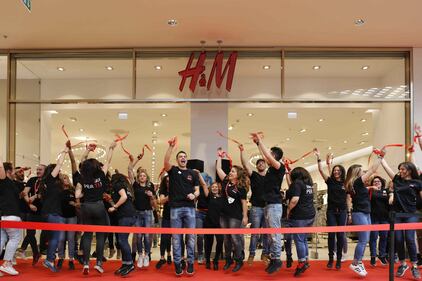 Nel primo weekend è già assalto ad Arese 13