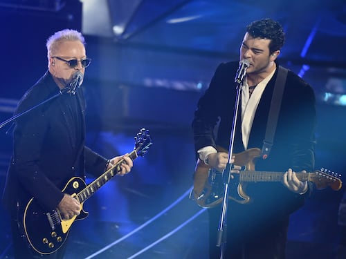Sanremo 2024: ecco il look della quarta serata del Festival dei The Kolors