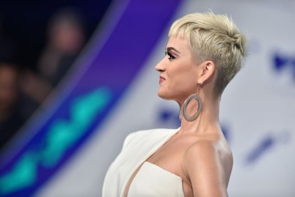 MTV VMA 2017, Katy Perry presentatrice sexy 12