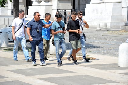 Milano, blitz anti-migranti in stazione Centrale 11