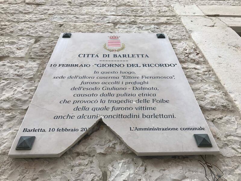 Barletta, deturpata la lapide in ricordo delle foibe 5