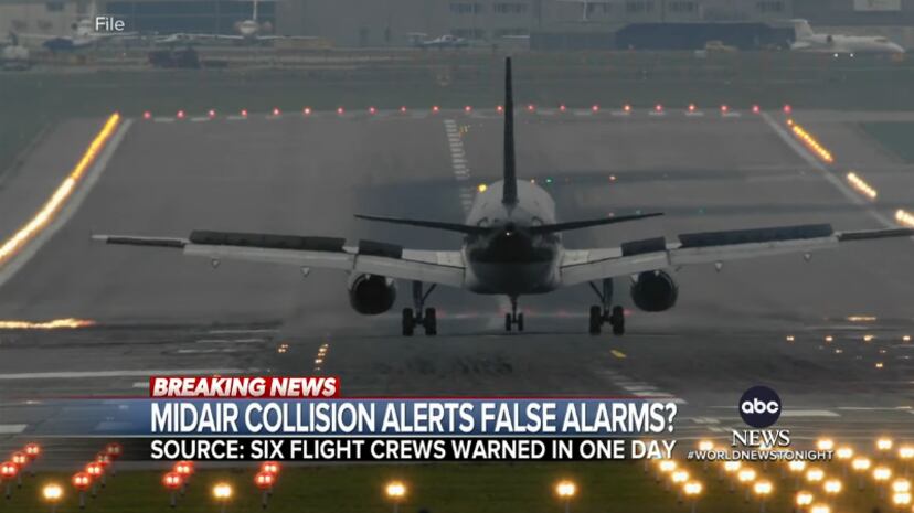 Caos e misteri all'aeroporto di Washington. "12 falsi allarmi anticollisione"