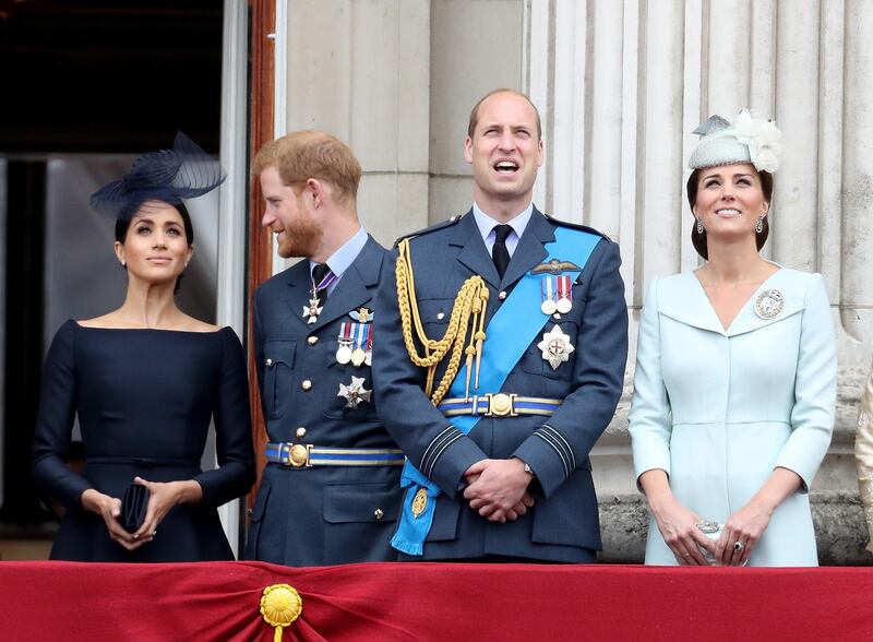 Meghan Markle e Kate Middleton al centenario del Raf 8