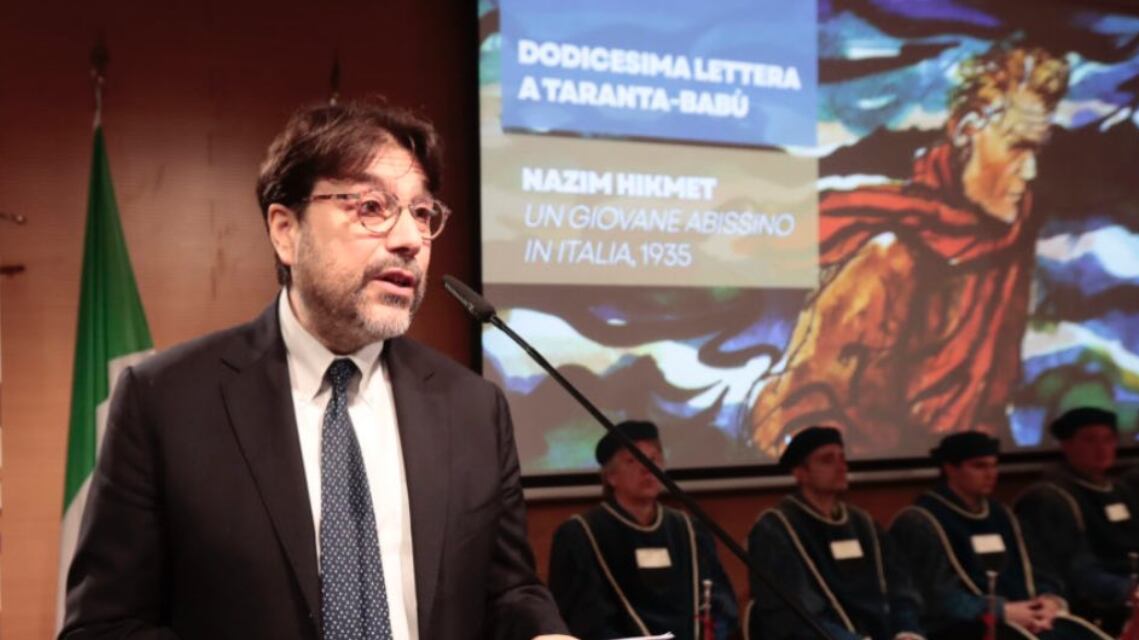 "Tornate nelle fogne", "Non chiudiamo la bocca". Scontro tra Montanari e Rapisarda