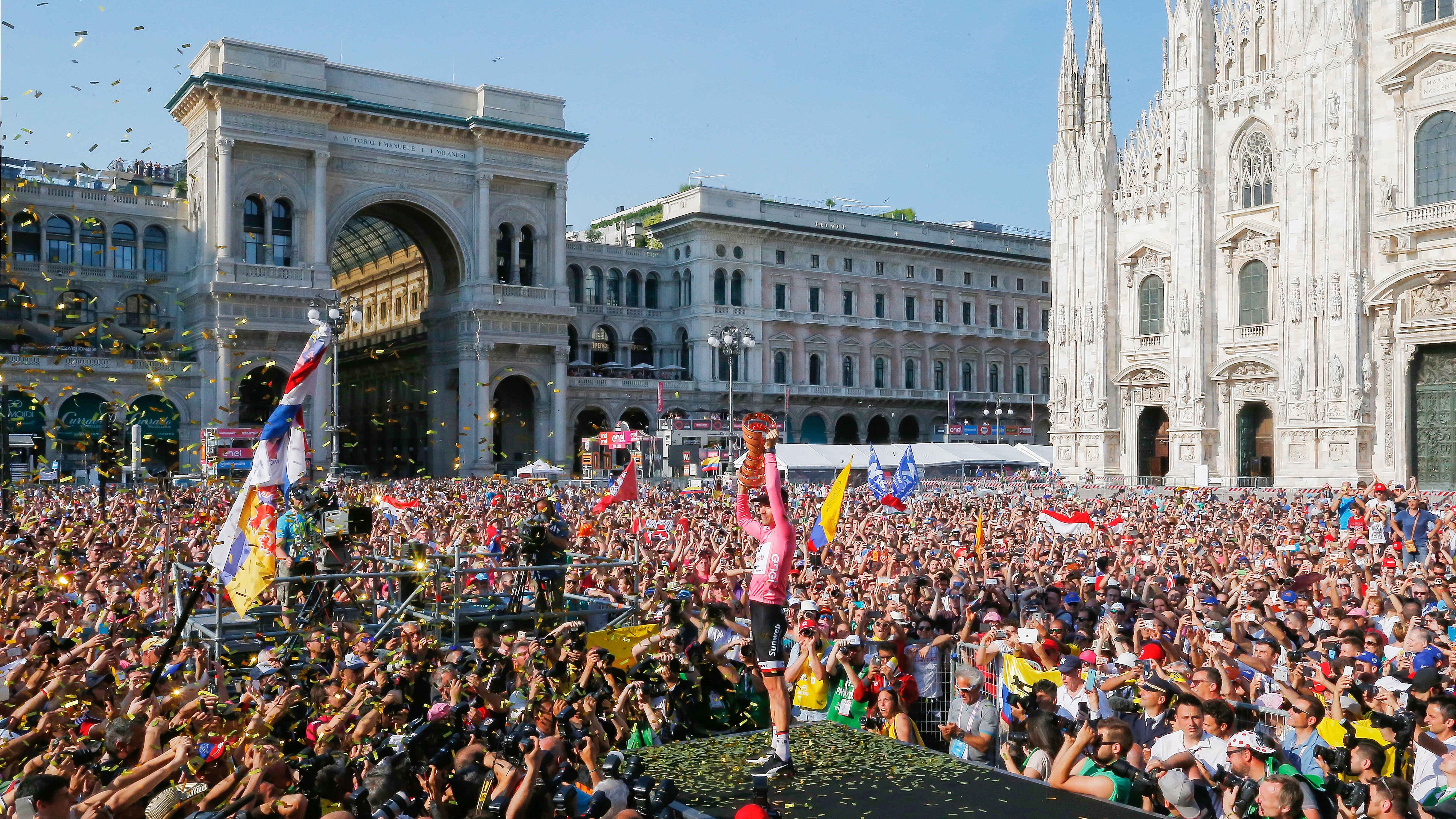Giro, tappa finale a Milano Regione in scia al sindaco