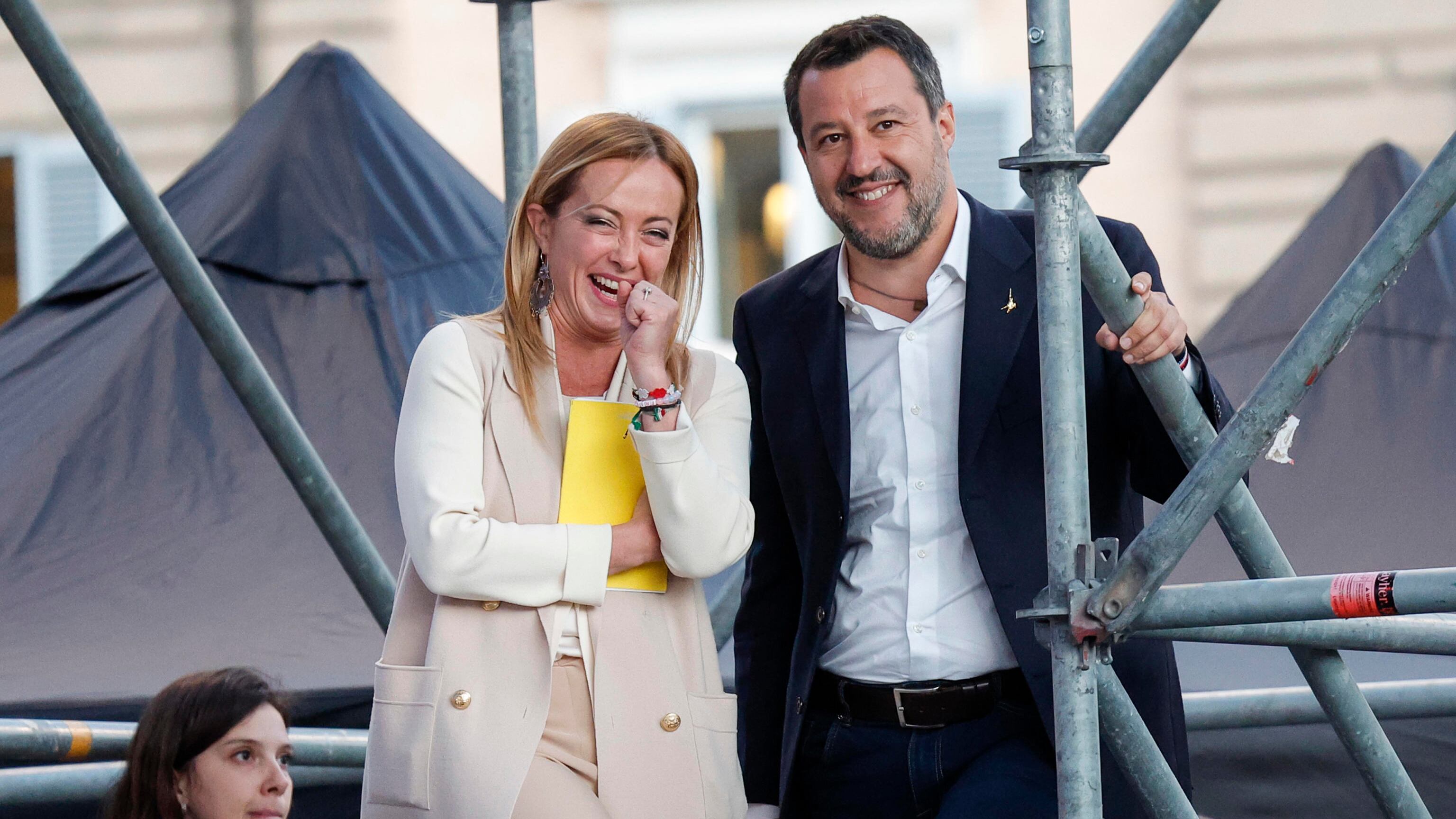 Meloni, nodo Salvini. Matteo: vicepremier. Giorgia prende tempo. Senato, Fdi guarda alla presidenza