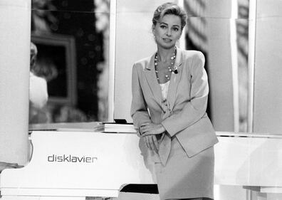 Addio a Enrica Bonaccorti, dai programmi alle storiche apparizioni: tutte le foto  1