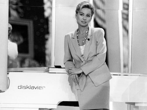 Addio a Enrica Bonaccorti, dai programmi alle storiche apparizioni: tutte le foto