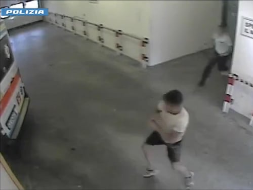 Spari al marocchino, medico con l’agente: “Ora rischia il lavoro per averci salvato”