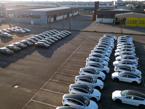 Auto: rinvio dazi Trump di un mese, Stellantis ringrazia e promette di costruire più auto negli Usa