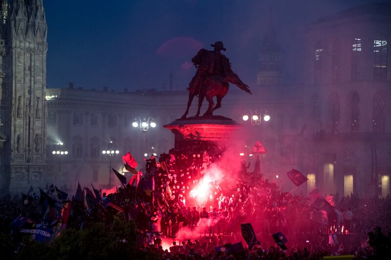 Milano si colora di nerazzurro: le immagini più bella della festa dell'Inter 25