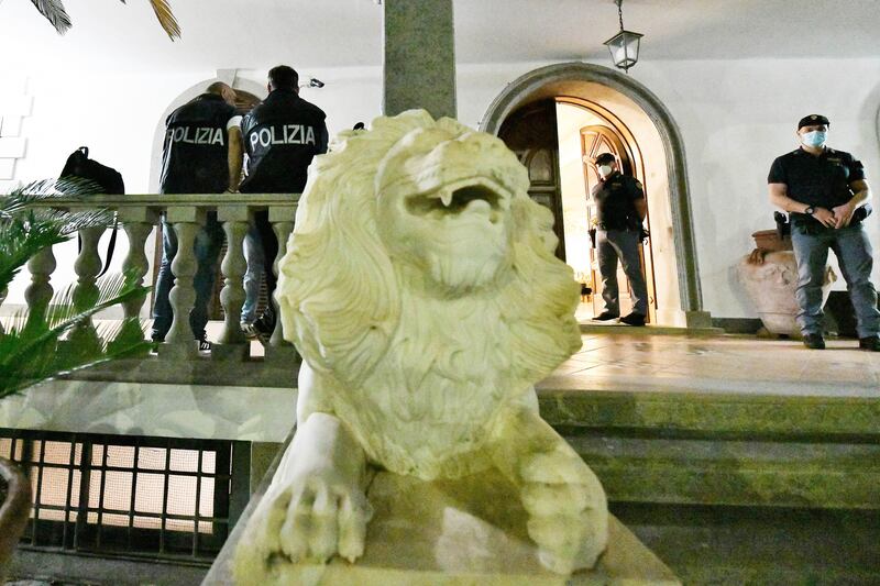 Blitz contro i Casamonica: arresti e sequestro di beni 3