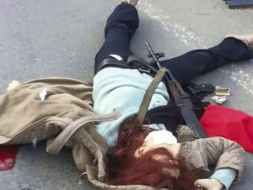 Istanbul capitale del terrore: sparatorie e morti per strada