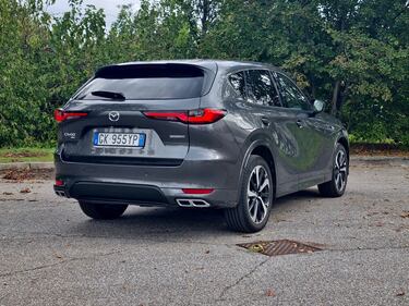 Mazda CX-60 PHEV: la gallery fotografica del nuovo suv plug-in giapponese 12
