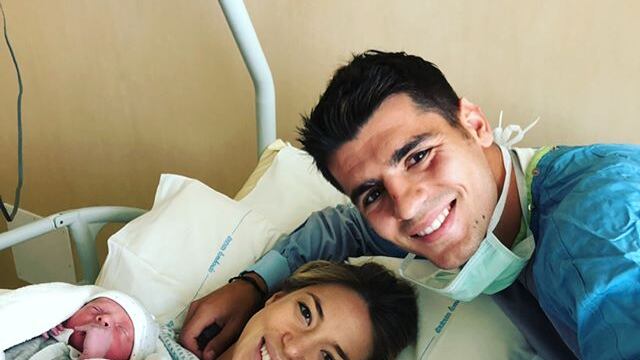 Morata diventa papà di due gemelli: "Il giorno più bello della mia vita"