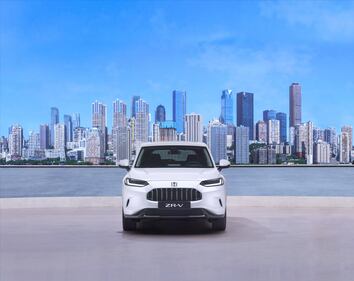 Honda ZR-V 2023, le foto del nuovo suv ibrido 5