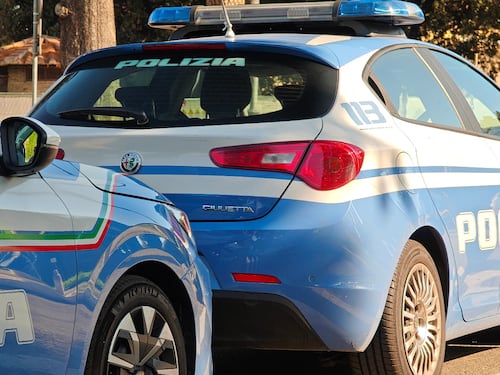 Roma, difende un amico da un rapinatore gambiano e viene aggredito con un cacciavite: nordafricano muore dopo 8 giorni