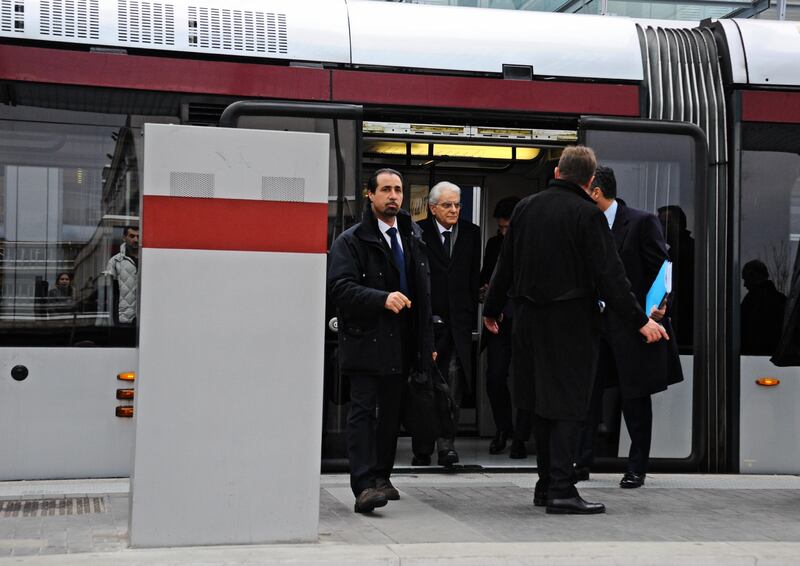 Mattarella va a Firenze in treno e tram 8