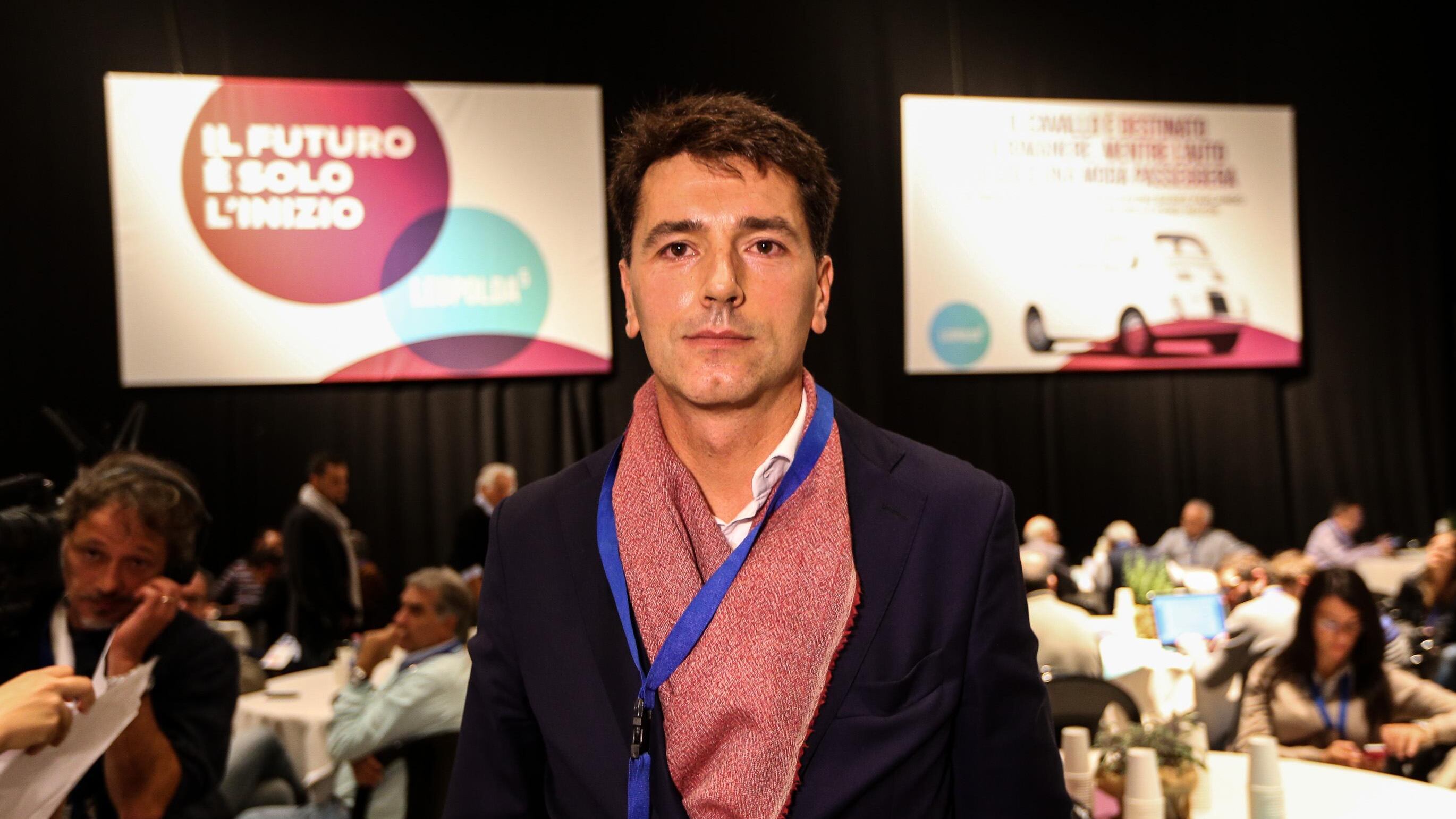 Davide Serra insulta il governo, poi lo chiama in privato: "Lo faccio per gli investitori"