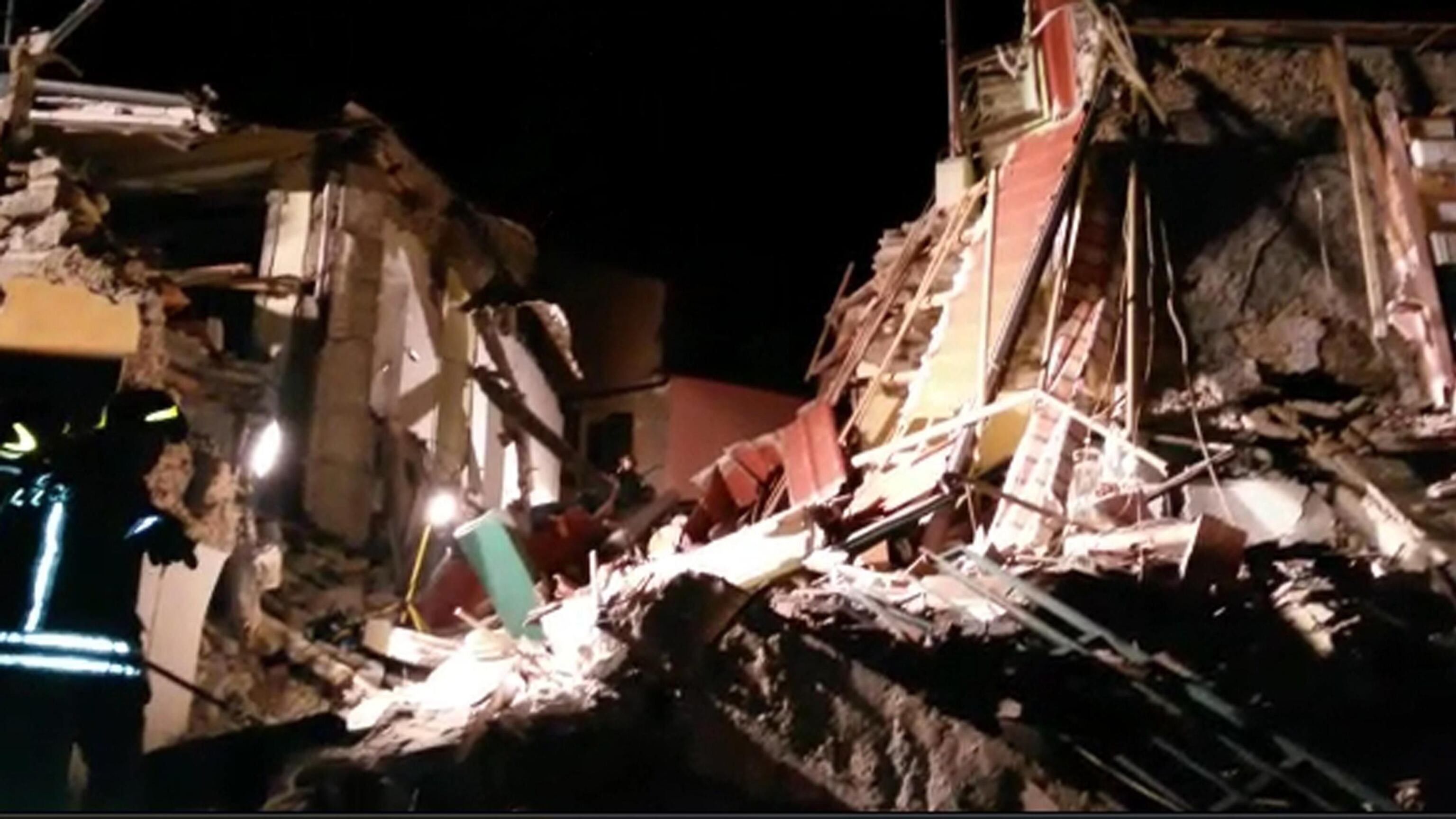 Savona, crolla una palazzina: 4 morti, una ferita