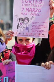 A Milano contro la violenza delle donne: Flash Mob in piazza Duomo 3