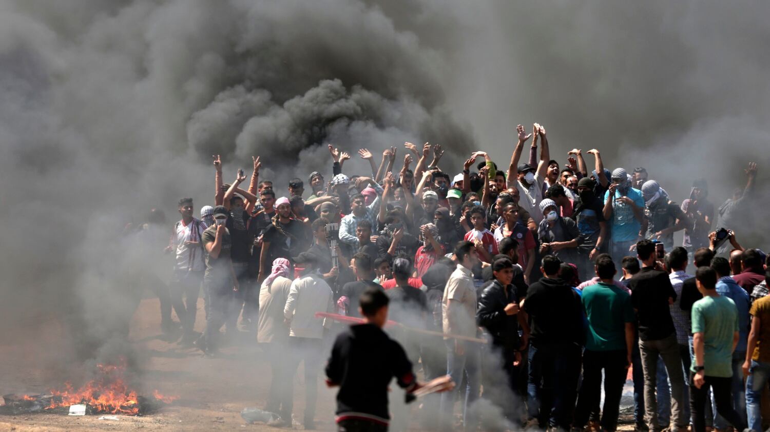 Otto minori tra i 61 uccisi a Gaza. Onu: "Spari ingiustificati"