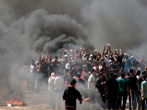 Otto minori tra i 61 uccisi a Gaza. Onu: "Spari ingiustificati"