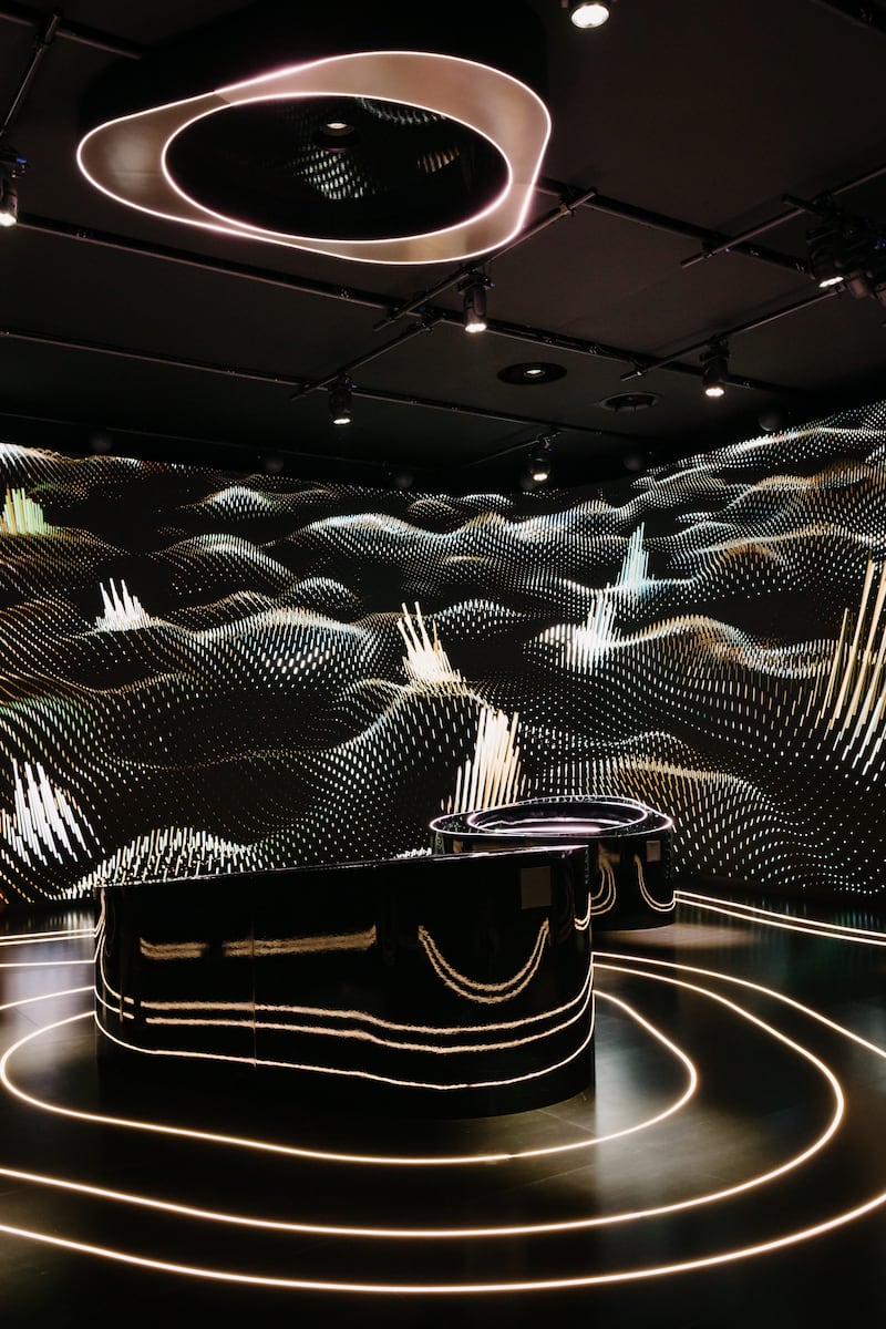 IQOS e Devialet alla Design Week: FOTO 10