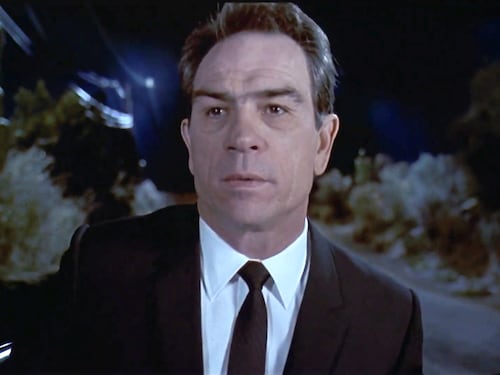 Lutto per Tommy Lee Jones: trovata morta la figlia Victoria