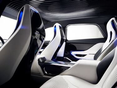 C-X17: anche Jaguar ha la sua crossover 11